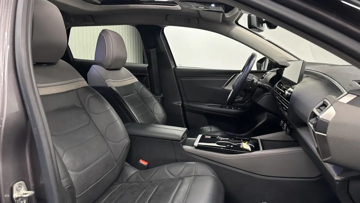 1.6 Plug-in Hybrid 225 Shine CAMERA PANO CARPLAY ADAPTIEF CRUISE.