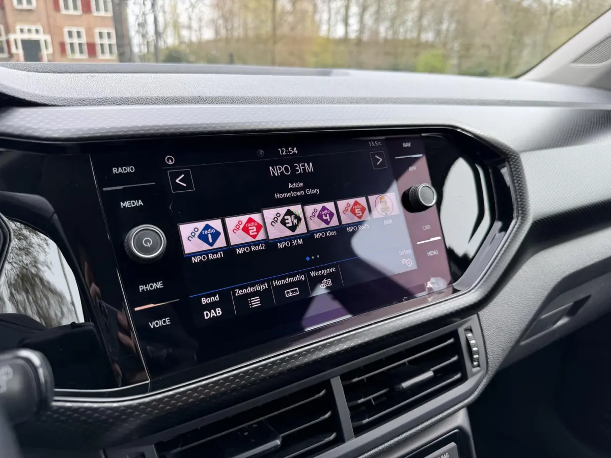 1.0 TSI Life Blind Spot | Navi | Clima | DAB |