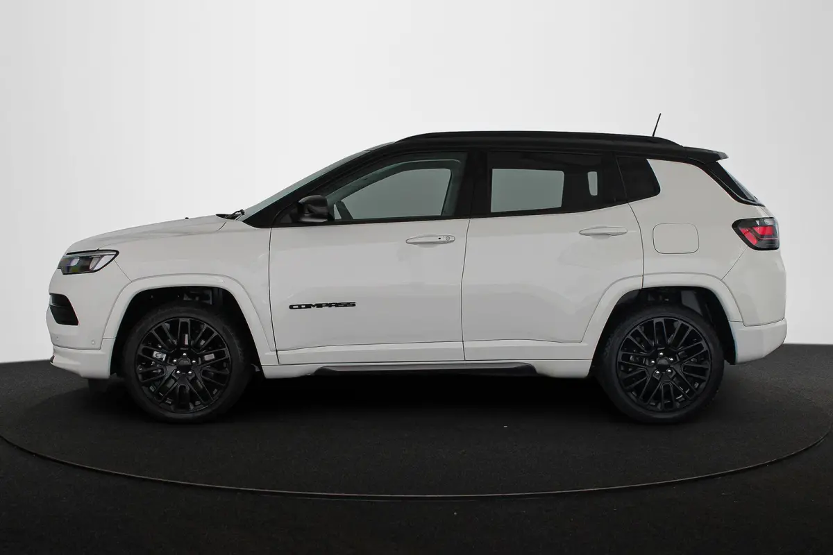 4xe 240 Plug-in Hybrid S * Stuur/Stoelverwarming * 360-Camera * Carplay * Alpine Sound *