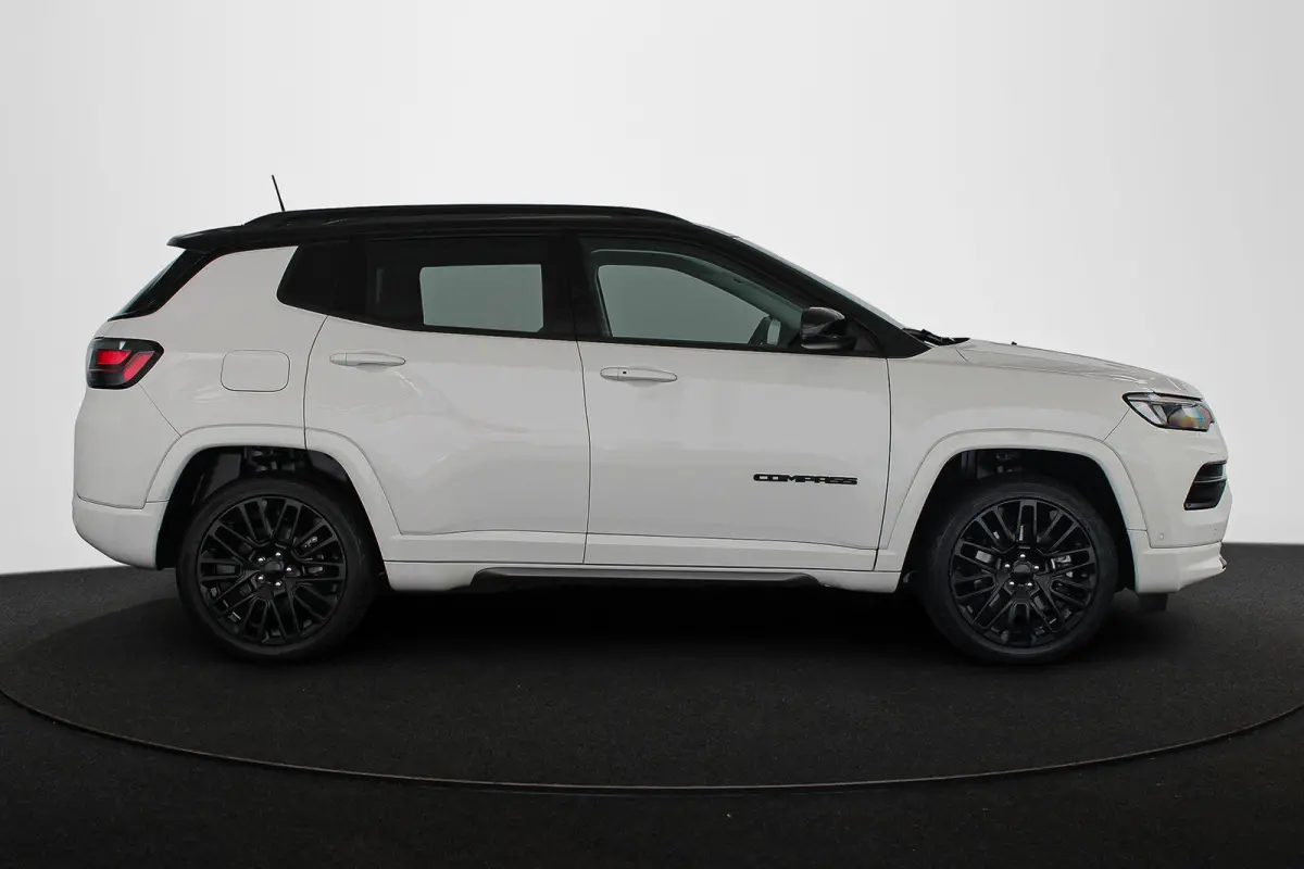 4xe 240 Plug-in Hybrid S * Stuur/Stoelverwarming * 360-Camera * Carplay * Alpine Sound *
