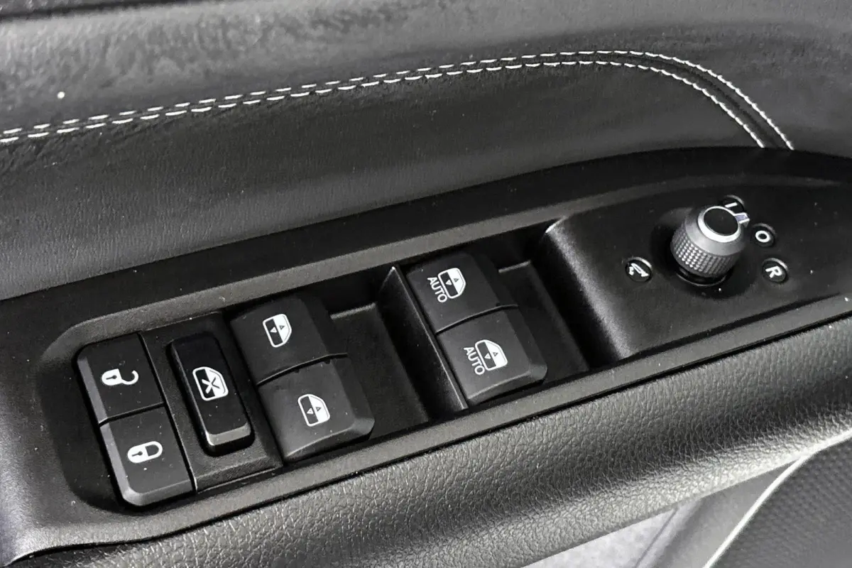 4xe 240 Plug-in Hybrid S * Stuur/Stoelverwarming * 360-Camera * Carplay * Alpine Sound *