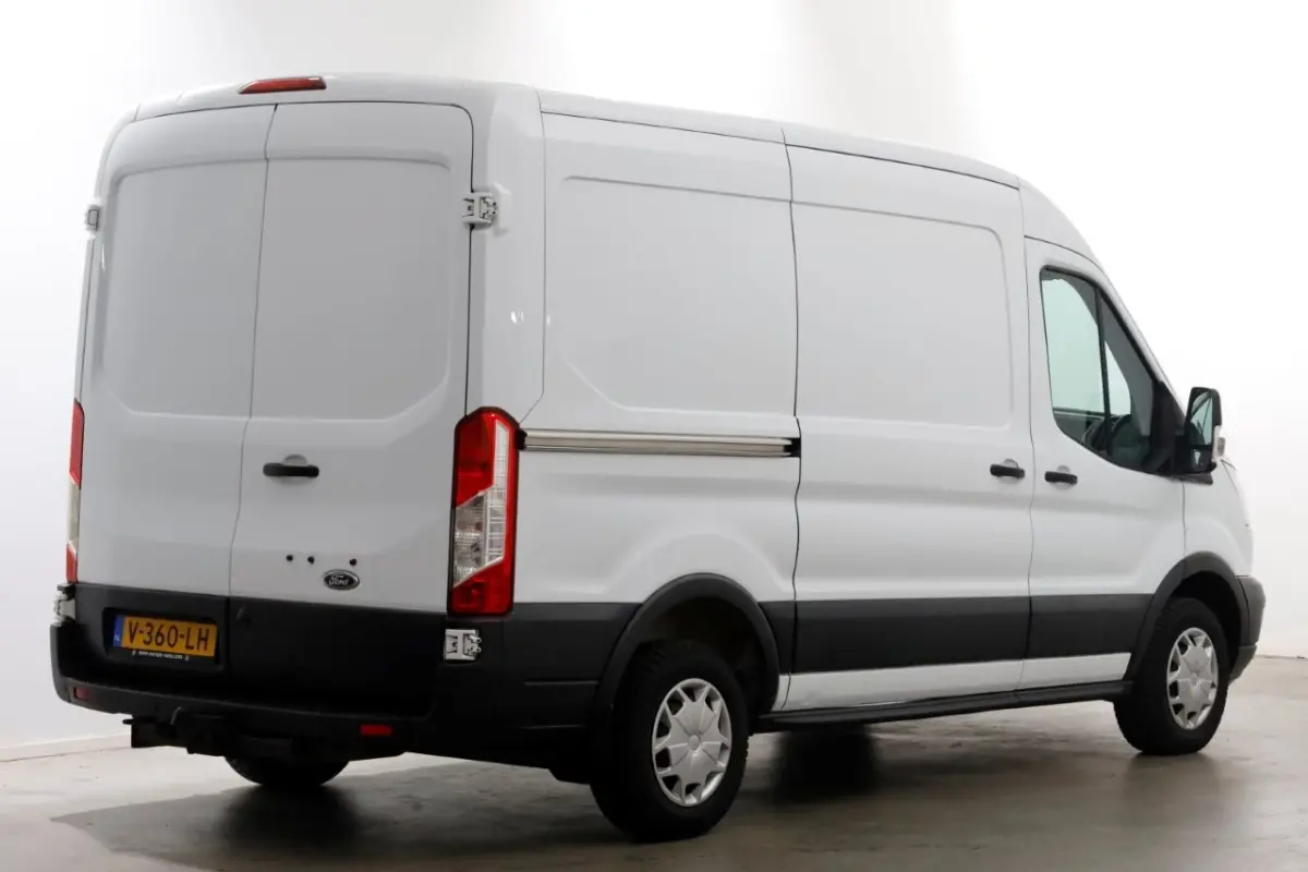 2.0 TDCI 130pk E6 L2H2 Trend Airco/Navi/Camera 02-2018