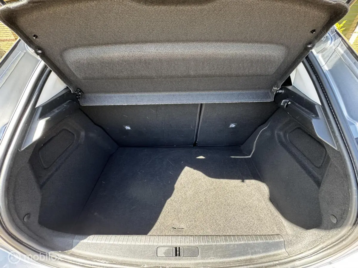 1.2 Edition AUT*1e Eig*Cruise*Carplay*Navi*PDC