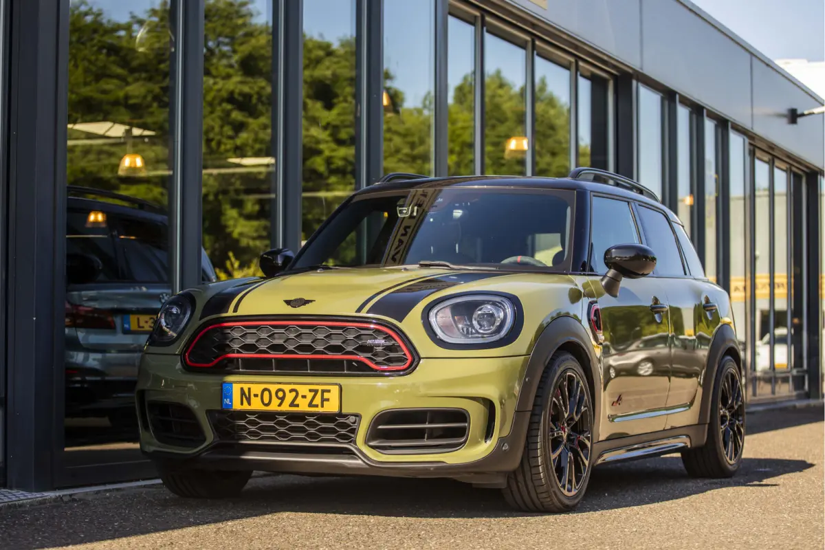Mini 2.0 John Cooper Works ALL4 Chili