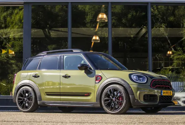Mini 2.0 John Cooper Works ALL4 Chili