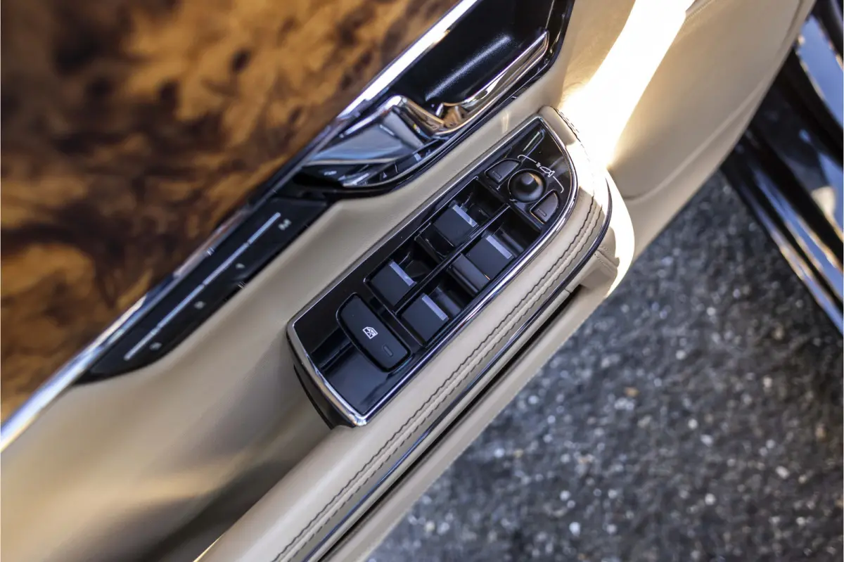 5.0 V8 Portfolio