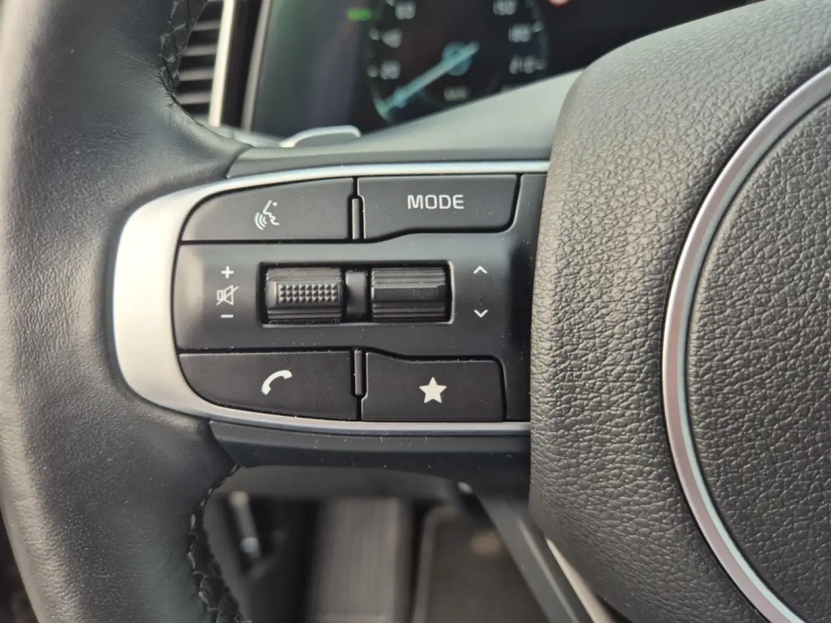 1.6 T-GDi Plug-in Hybrid AWD DynamicLine | Cruise Control | Climate Control | Camera | Navigatie | Stoelverwarming | Stuurverwarming | Elektrisch Verstelbare Bestuurdersstoel |