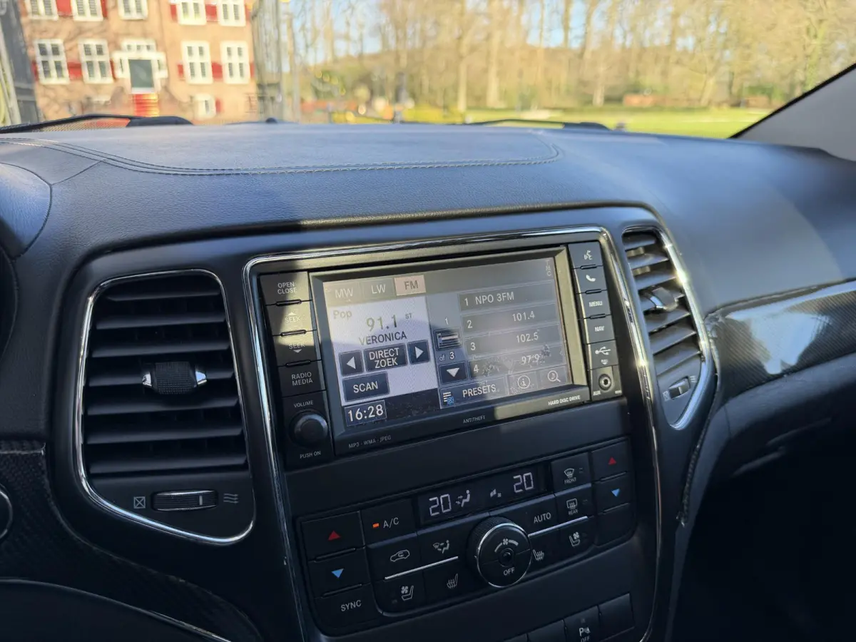 6.4 V8 SRT8 | Pano | Volledig Onderhouden |