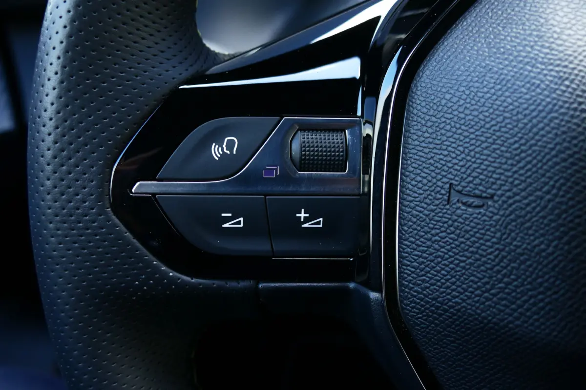 EV 156PK 54KWH GT AUTOMAAT / NAVI / CLIMA / CAMERA V+A / 17"LMV / SOH 97% / KEYLESS / FULL-LED / PDC / ADAPT. CRUISECONTROL / 1E EIGENAAR / SCHITTERENDE STAAT !!