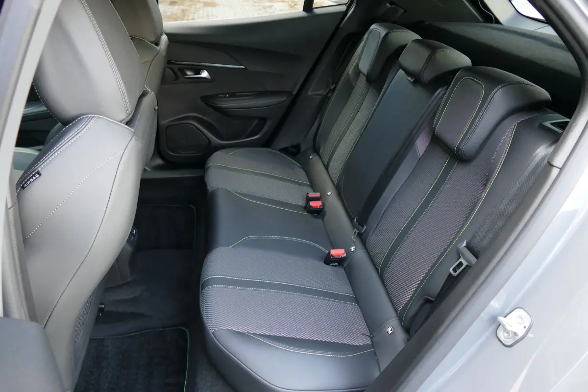 EV 156PK 54KWH GT AUTOMAAT / NAVI / CLIMA / CAMERA V+A / 17"LMV / SOH 97% / KEYLESS / FULL-LED / PDC / ADAPT. CRUISECONTROL / 1E EIGENAAR / SCHITTERENDE STAAT !!