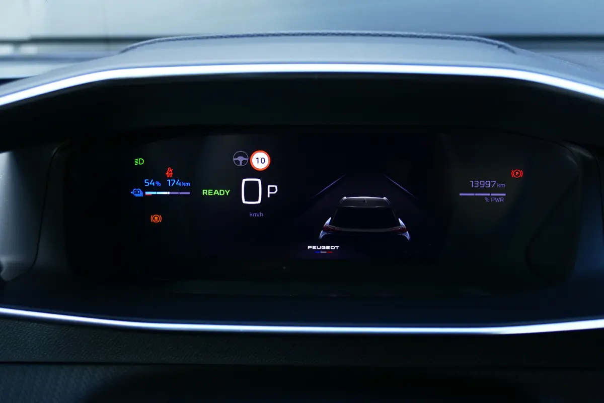EV 156PK 54KWH GT AUTOMAAT / NAVI / CLIMA / CAMERA V+A / 17"LMV / SOH 97% / KEYLESS / FULL-LED / PDC / ADAPT. CRUISECONTROL / 1E EIGENAAR / SCHITTERENDE STAAT !!