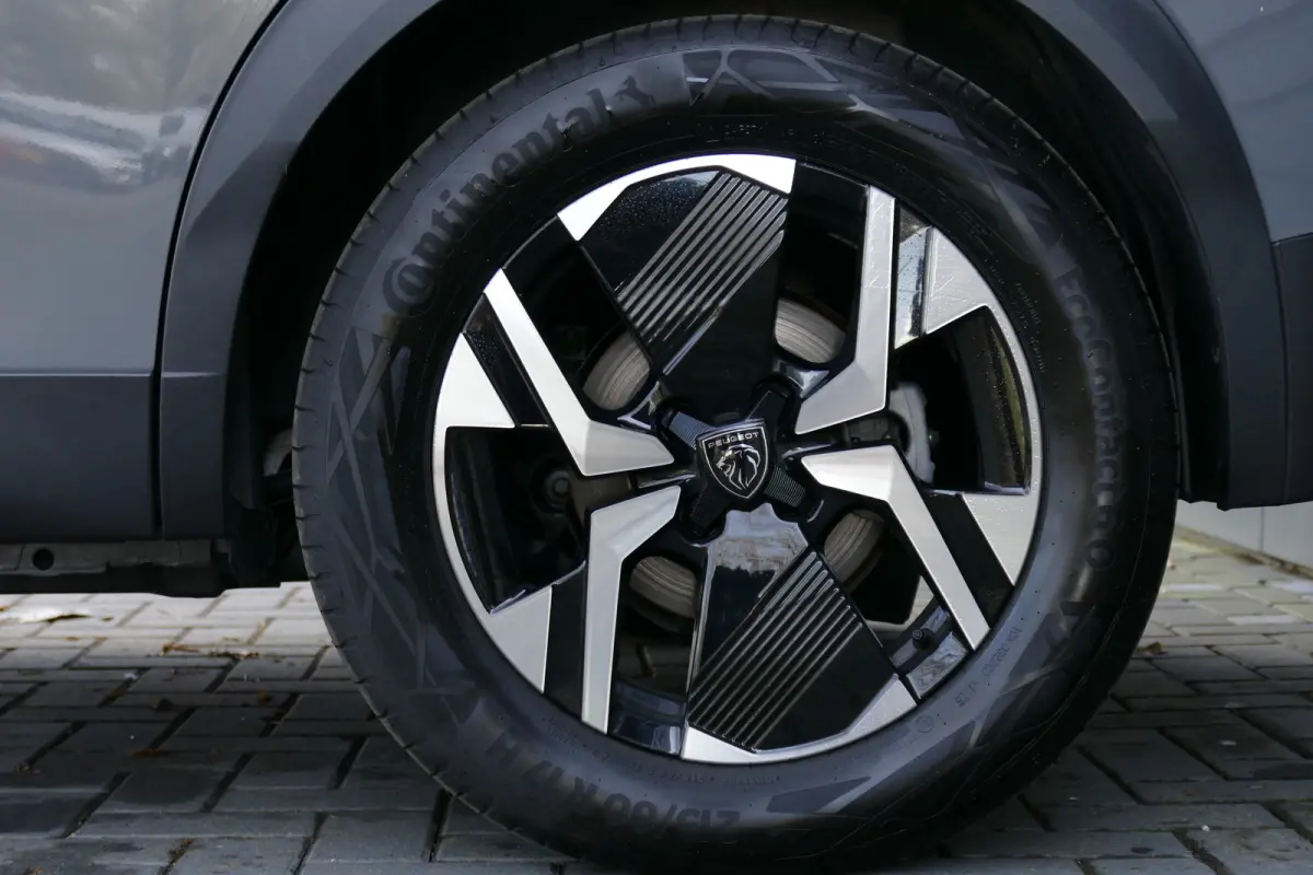 EV 156PK 54KWH GT AUTOMAAT / NAVI / CLIMA / CAMERA V+A / 17"LMV / SOH 97% / KEYLESS / FULL-LED / PDC / ADAPT. CRUISECONTROL / 1E EIGENAAR / SCHITTERENDE STAAT !!