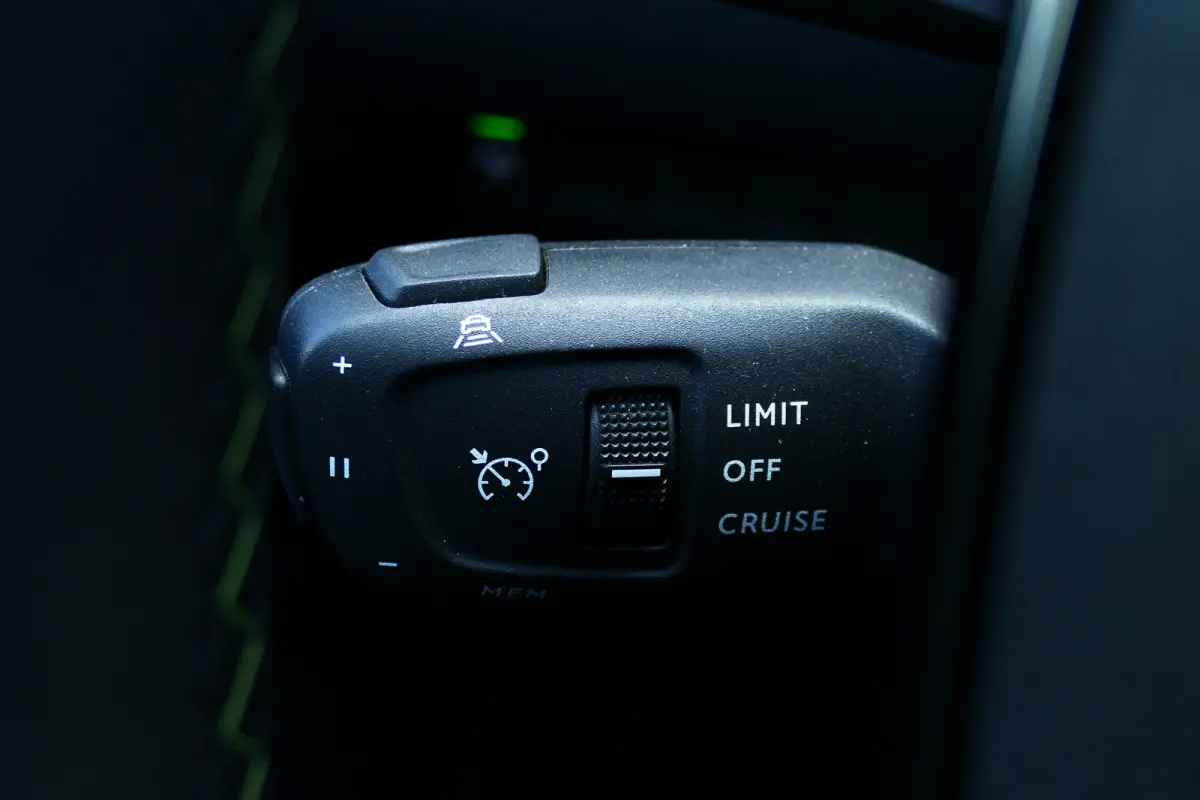 EV 156PK 54KWH GT AUTOMAAT / NAVI / CLIMA / CAMERA V+A / 17"LMV / SOH 97% / KEYLESS / FULL-LED / PDC / ADAPT. CRUISECONTROL / 1E EIGENAAR / SCHITTERENDE STAAT !!