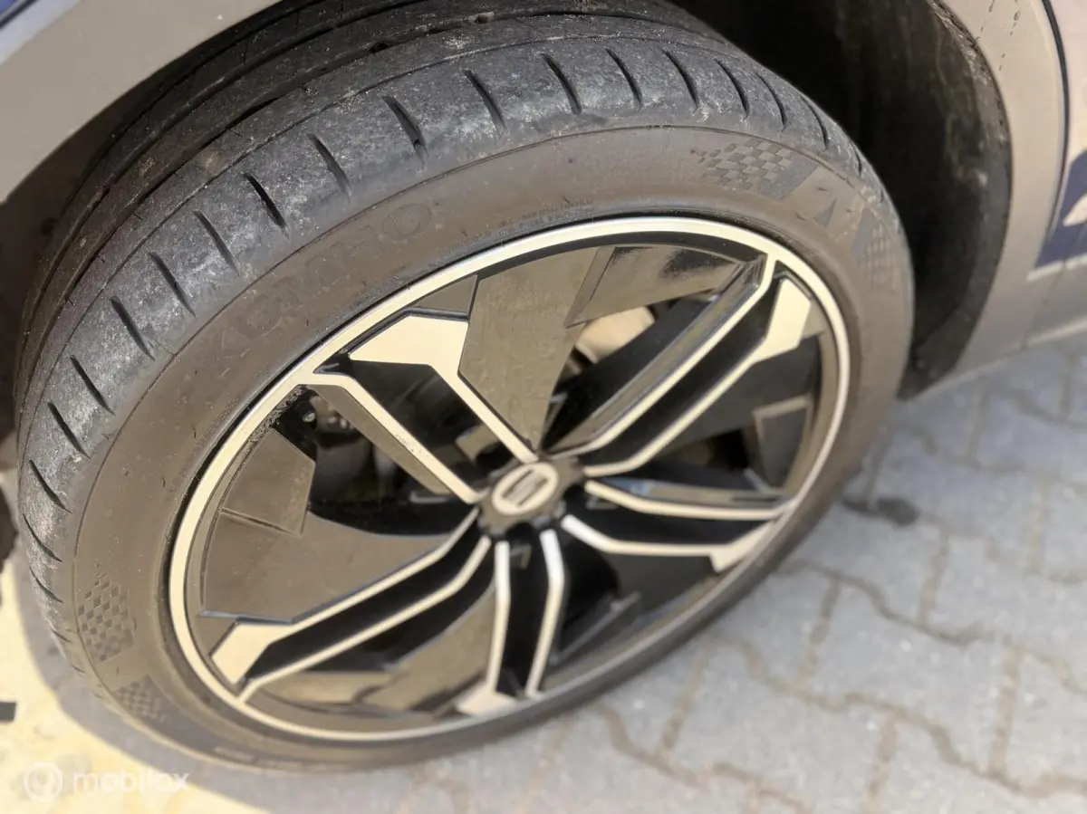 1.4 TSI e-Hybrid FR Business Intense | 245pk | Trekhaak | Camera | NL Auto | 01/2022