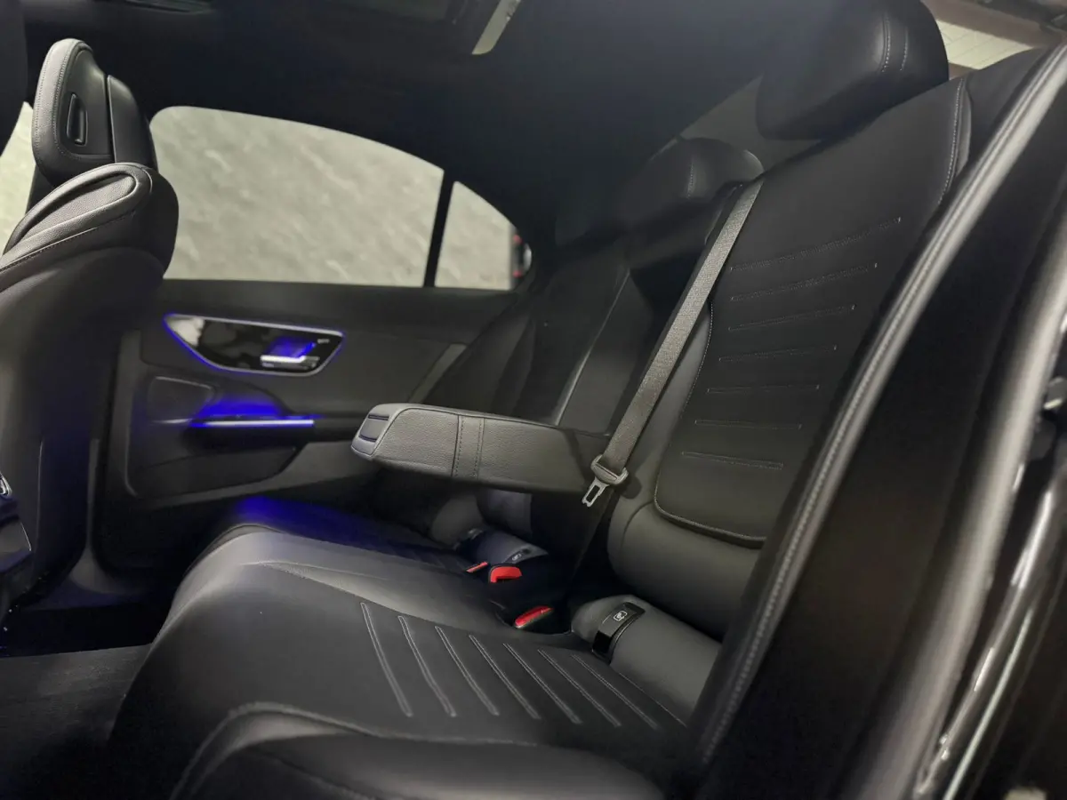 300 e AMG Line |C63 look|Pano|Leder|Keyless|Sfeerv