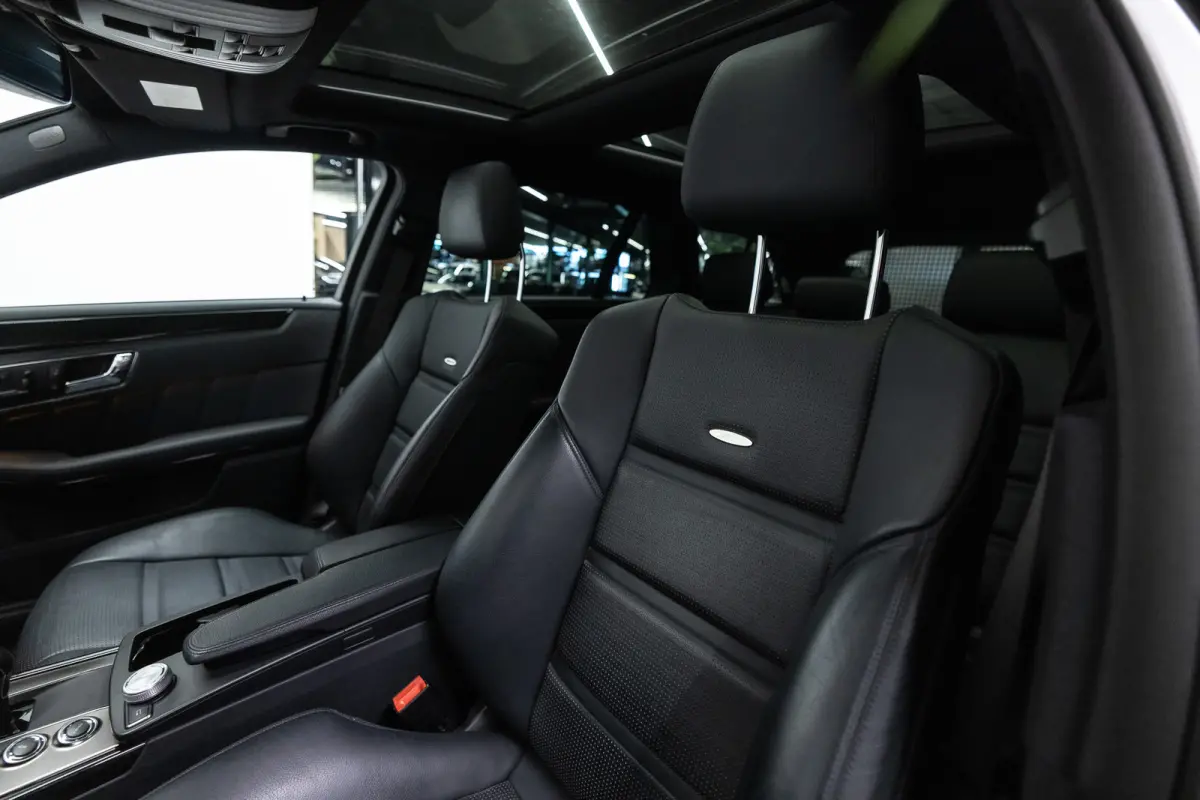 AMG 63 Fiscale waarde € 12.000,- Dealer auto