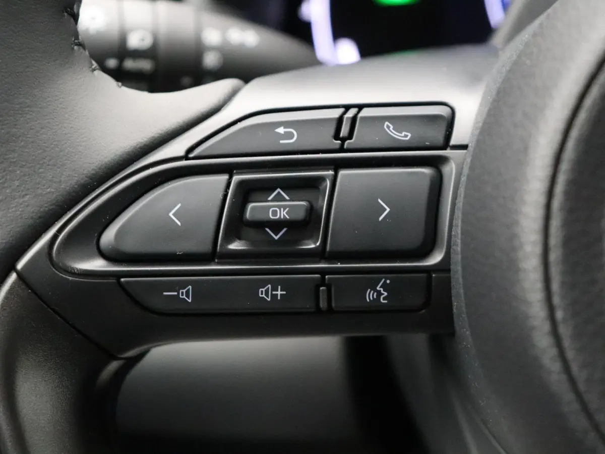 1.5 Hybrid 130 Dynamic | Stoelverwarming | Stuurwielverwarming | Apple Carplay & Android Auto |