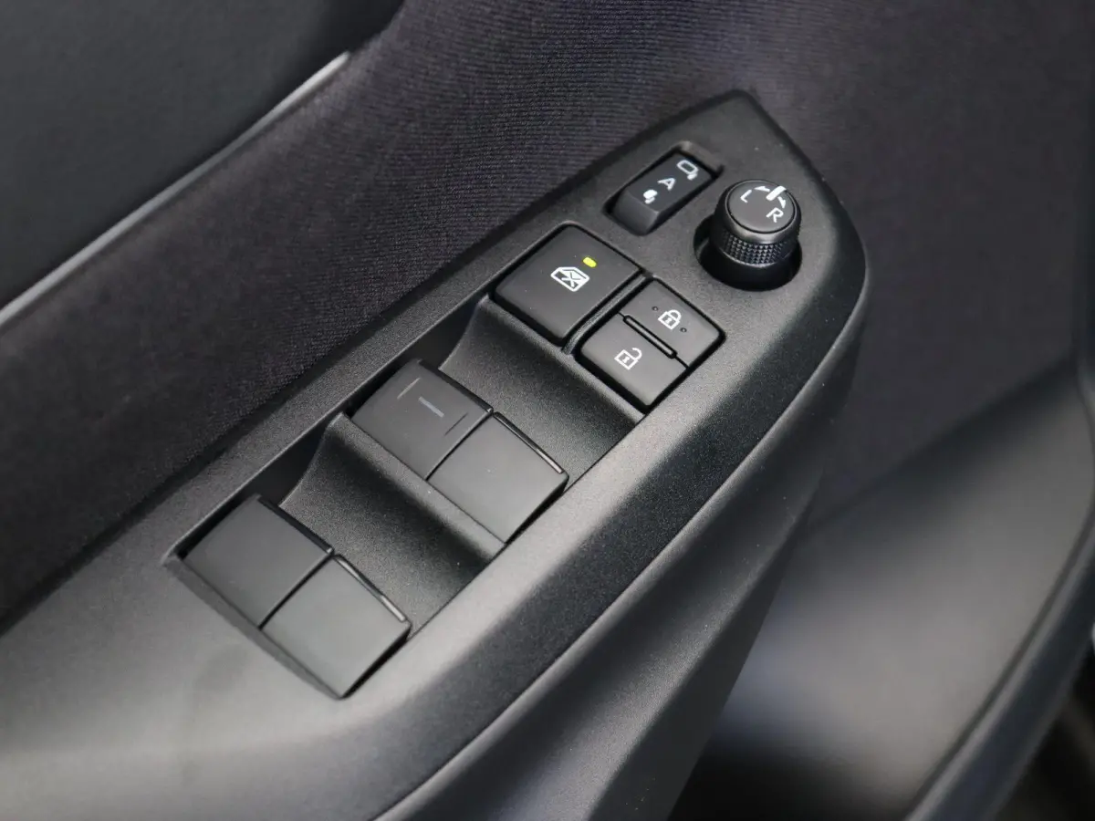 1.5 Hybrid 130 Dynamic | Stoelverwarming | Stuurwielverwarming | Apple Carplay & Android Auto |