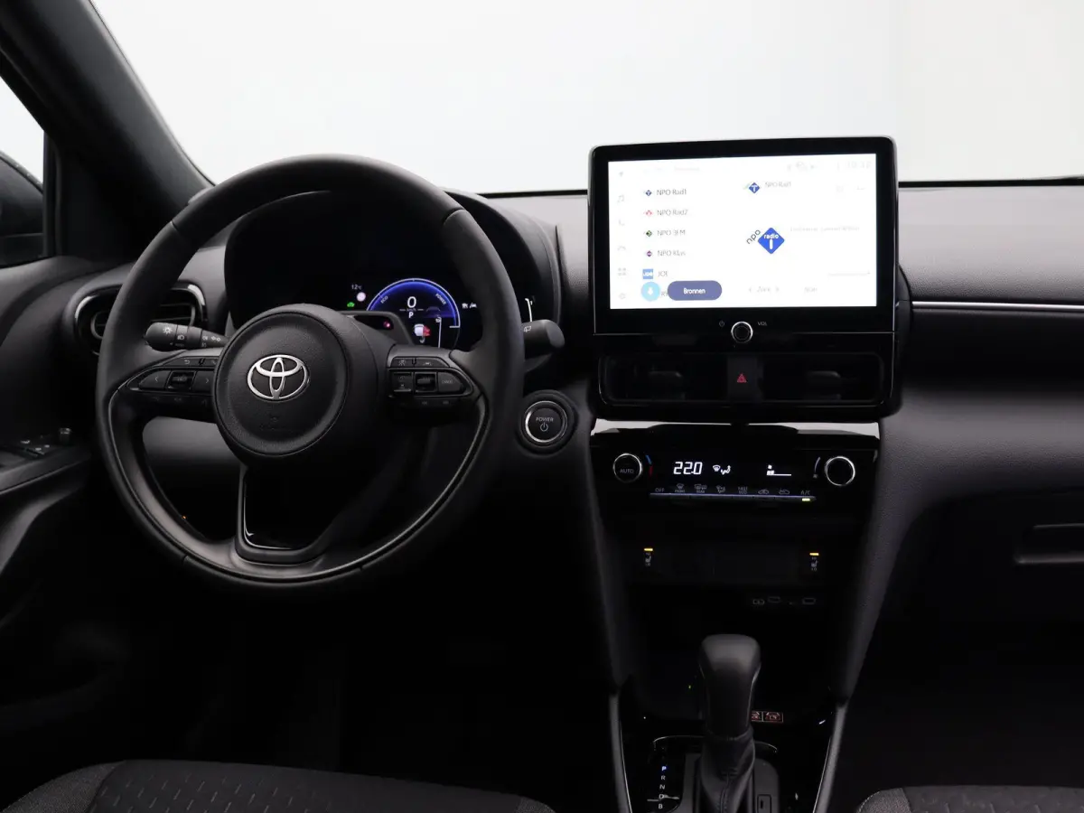 1.5 Hybrid 130 Dynamic | Stoelverwarming | Stuurwielverwarming | Apple Carplay & Android Auto |