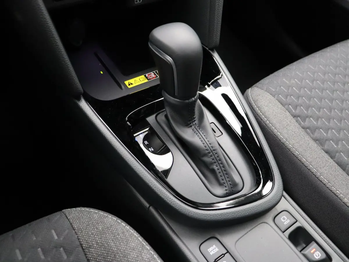 1.5 Hybrid 130 Dynamic | Stoelverwarming | Stuurwielverwarming | Apple Carplay & Android Auto |
