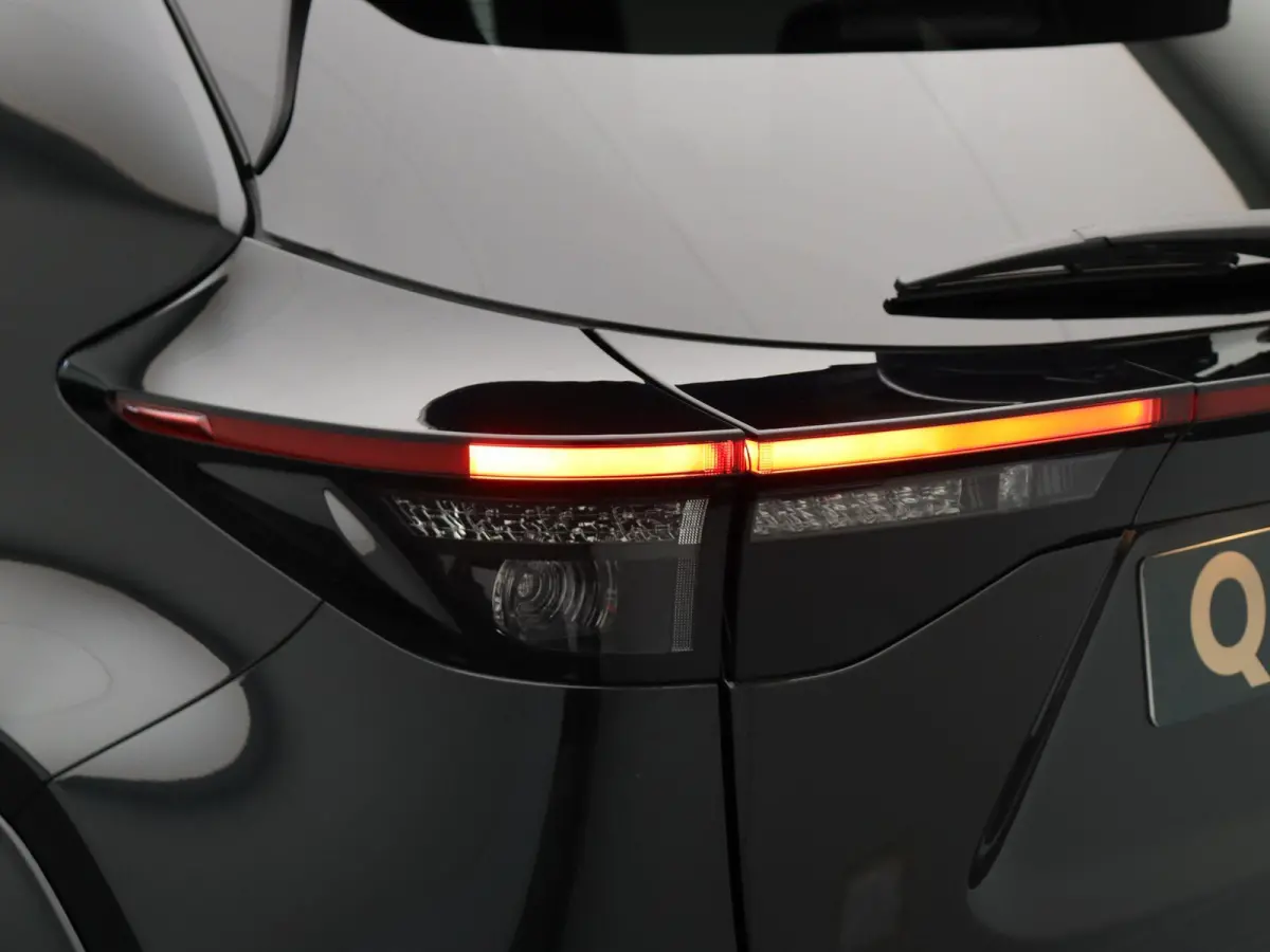 1.5 Hybrid 130 Dynamic | Stoelverwarming | Stuurwielverwarming | Apple Carplay & Android Auto |