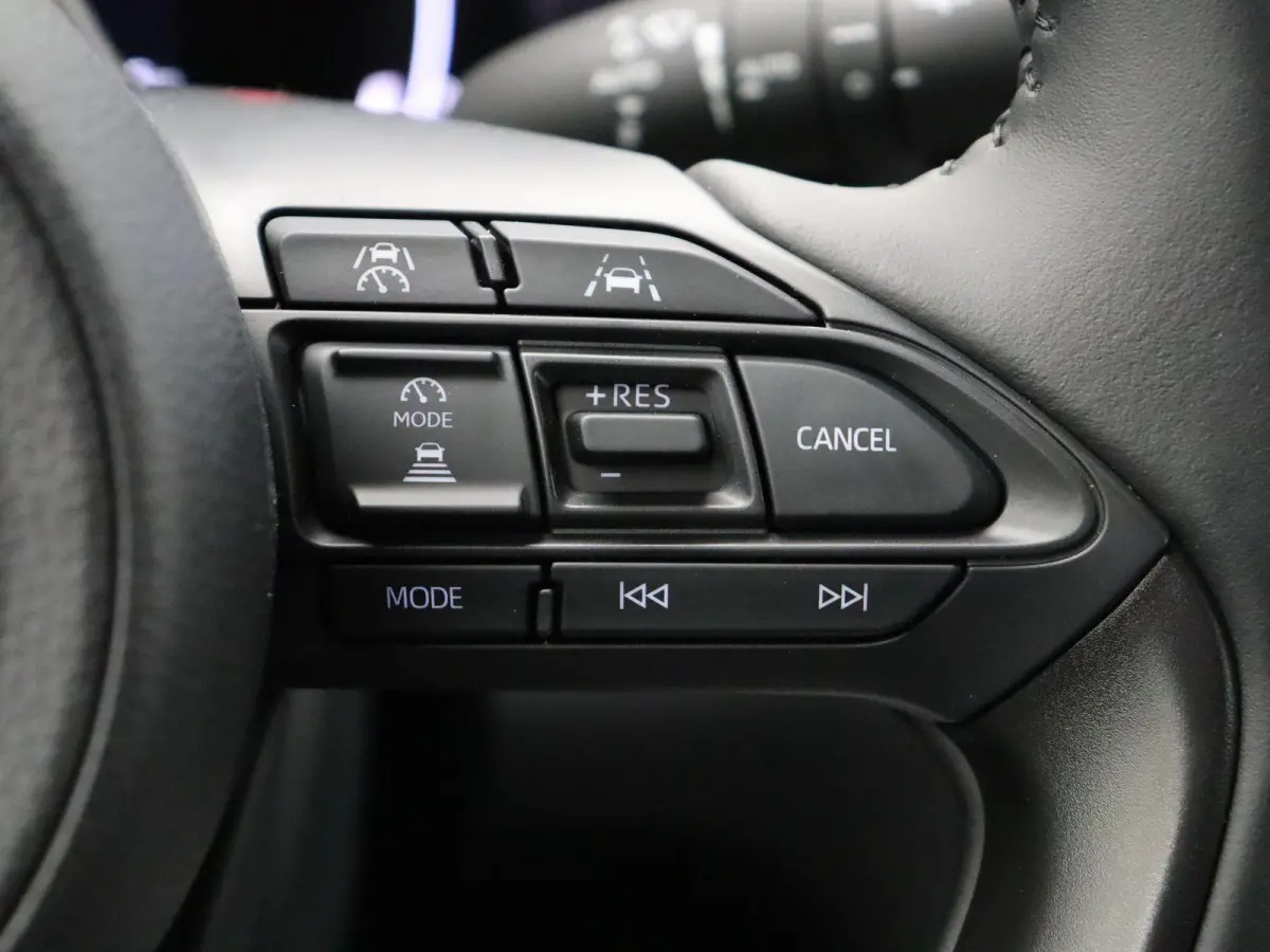 1.5 Hybrid 130 Dynamic | Stoelverwarming | Stuurwielverwarming | Apple Carplay & Android Auto |