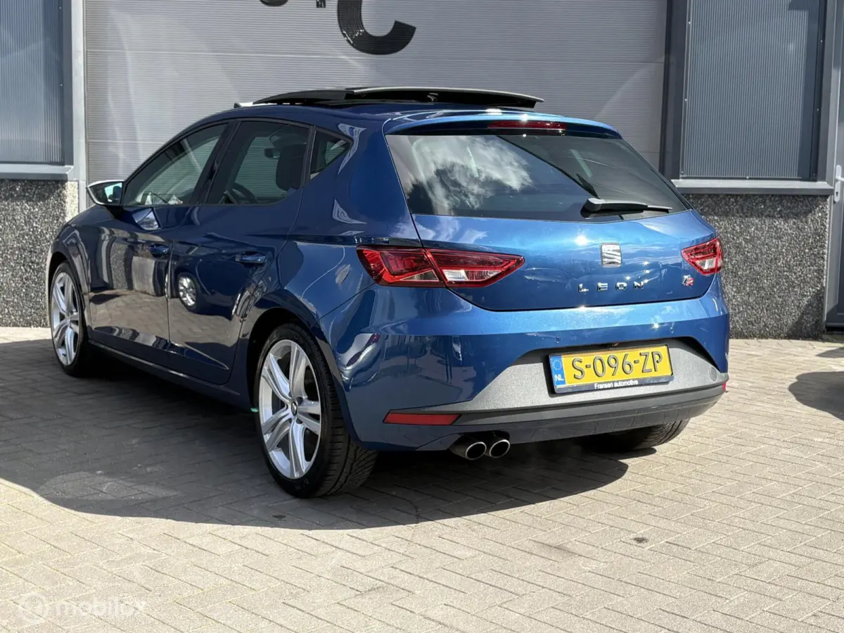 1.8 TSI FR Connect Panorma/Camera/Clima leuke auto
