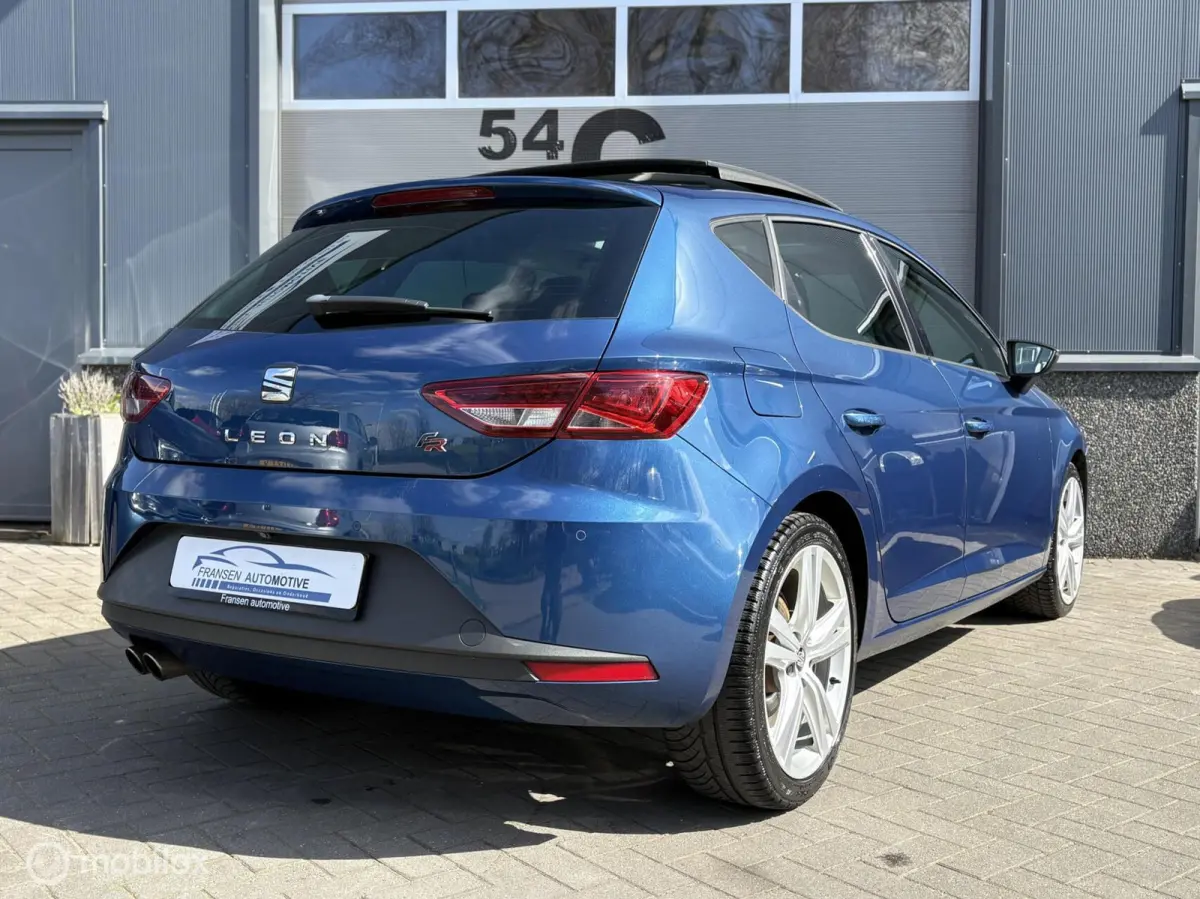 1.8 TSI FR Connect Panorma/Camera/Clima leuke auto