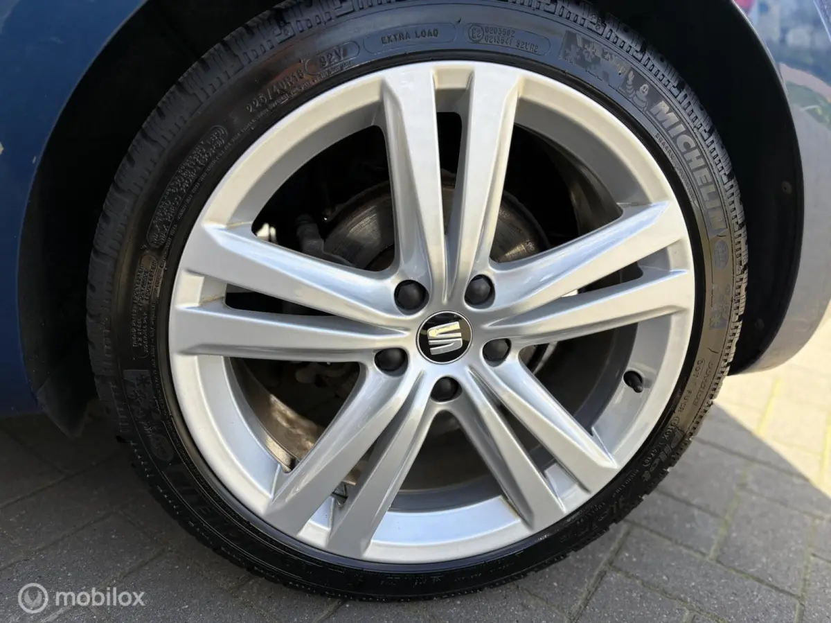 1.8 TSI FR Connect Panorma/Camera/Clima leuke auto