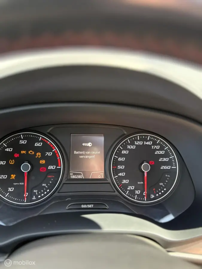 1.8 TSI FR Connect Panorma/Camera/Clima leuke auto