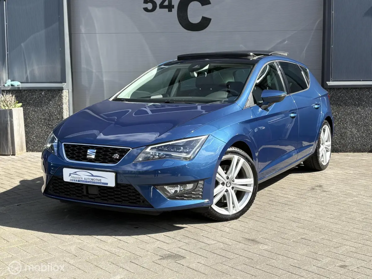 1.8 TSI FR Connect Panorma/Camera/Clima leuke auto