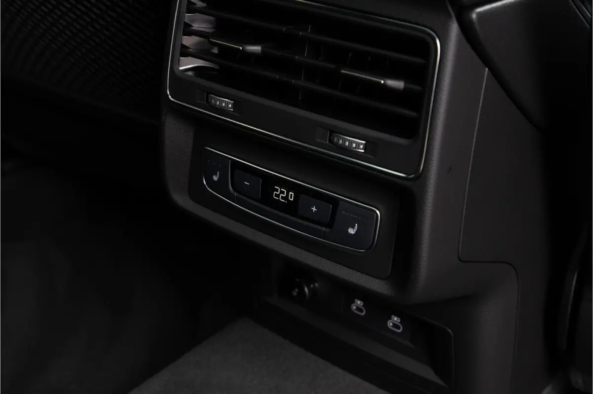 60 TFSI e quattro Competition Head-up, RS stoelen, Massage, Achterasbesturing, 23"
