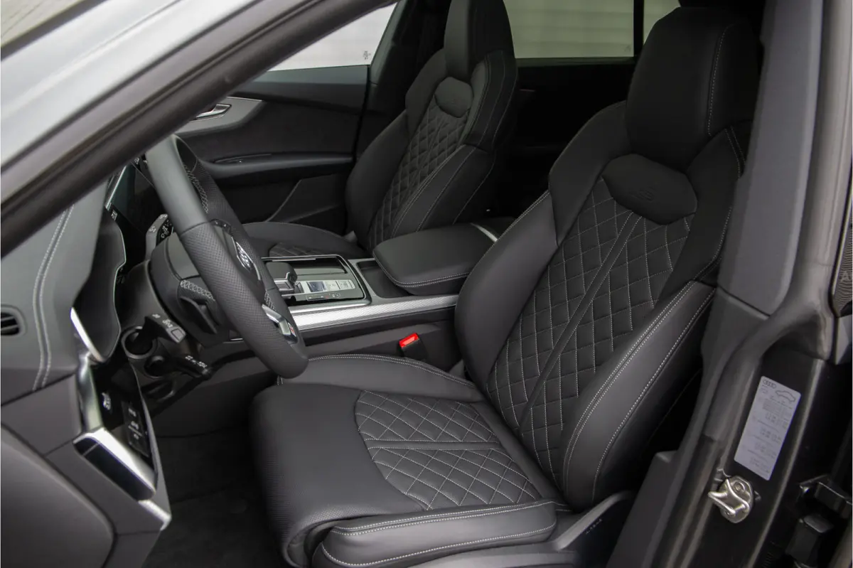 60 TFSI e quattro Competition Head-up, RS stoelen, Massage, Achterasbesturing, 23"