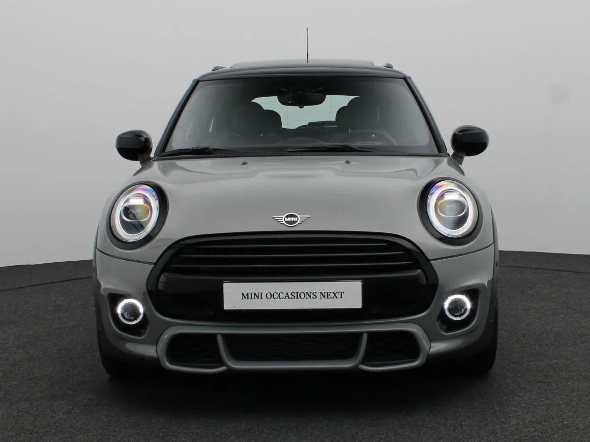 Cooper Dalston Edition + John Cooper Works Uitvoering + Serious Business + Panoramadak + Harman Kardon + 17''