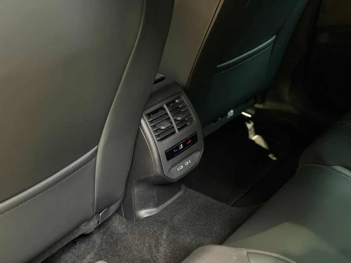 1.4 e-Hybrid VZ Performance|Pano|Camera|Matrix