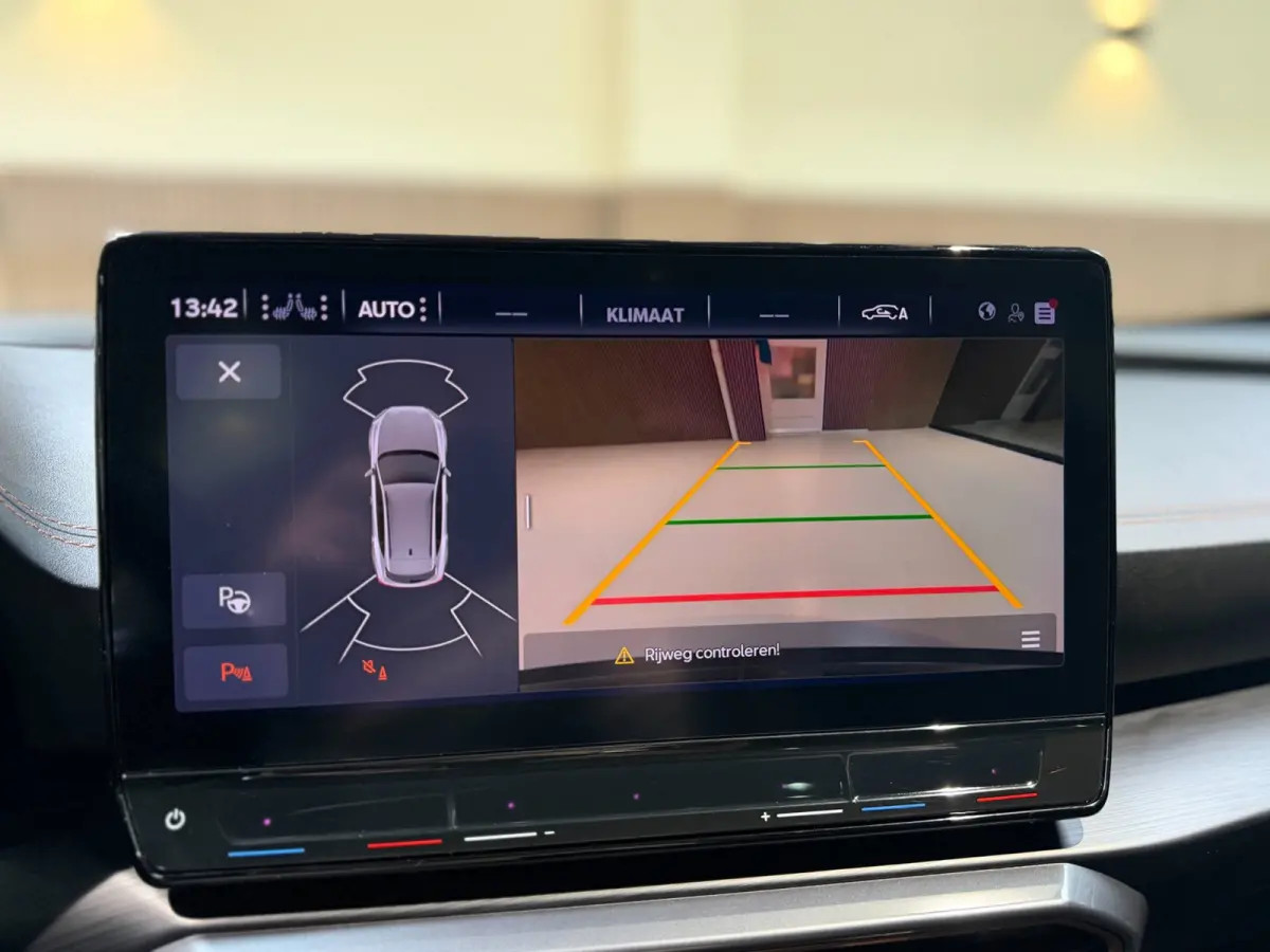 1.4 e-Hybrid VZ Performance|Pano|Camera|Matrix