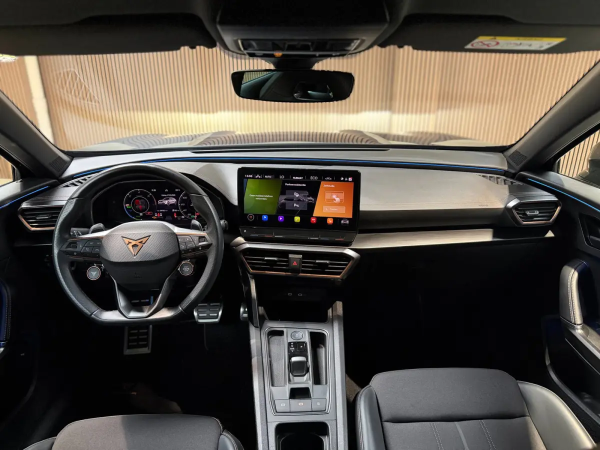 1.4 e-Hybrid VZ Performance|Pano|Camera|Matrix