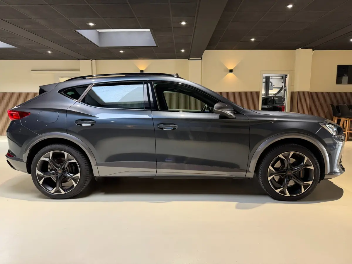 1.4 e-Hybrid VZ Performance|Pano|Camera|Matrix
