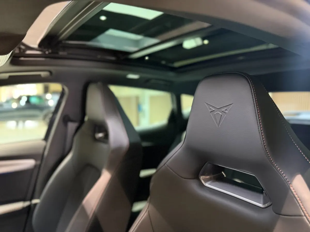 1.4 e-Hybrid VZ Performance|Pano|Camera|Matrix
