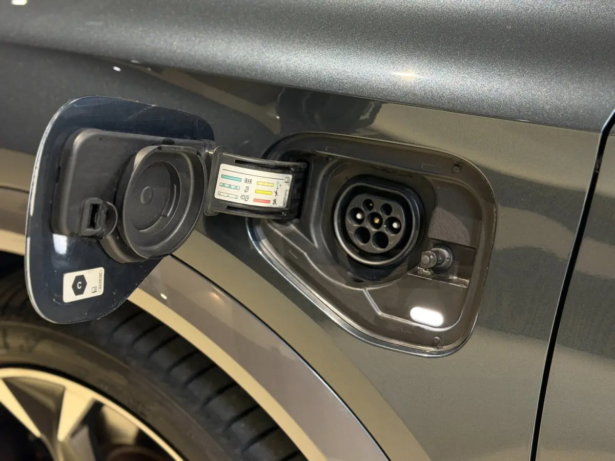 1.4 e-Hybrid VZ Performance|Pano|Camera|Matrix