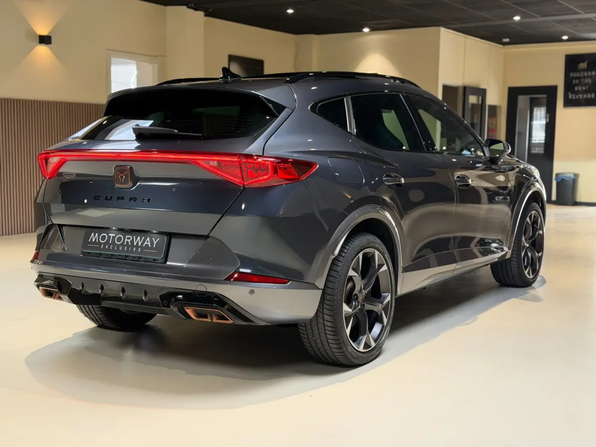 1.4 e-Hybrid VZ Performance|Pano|Camera|Matrix