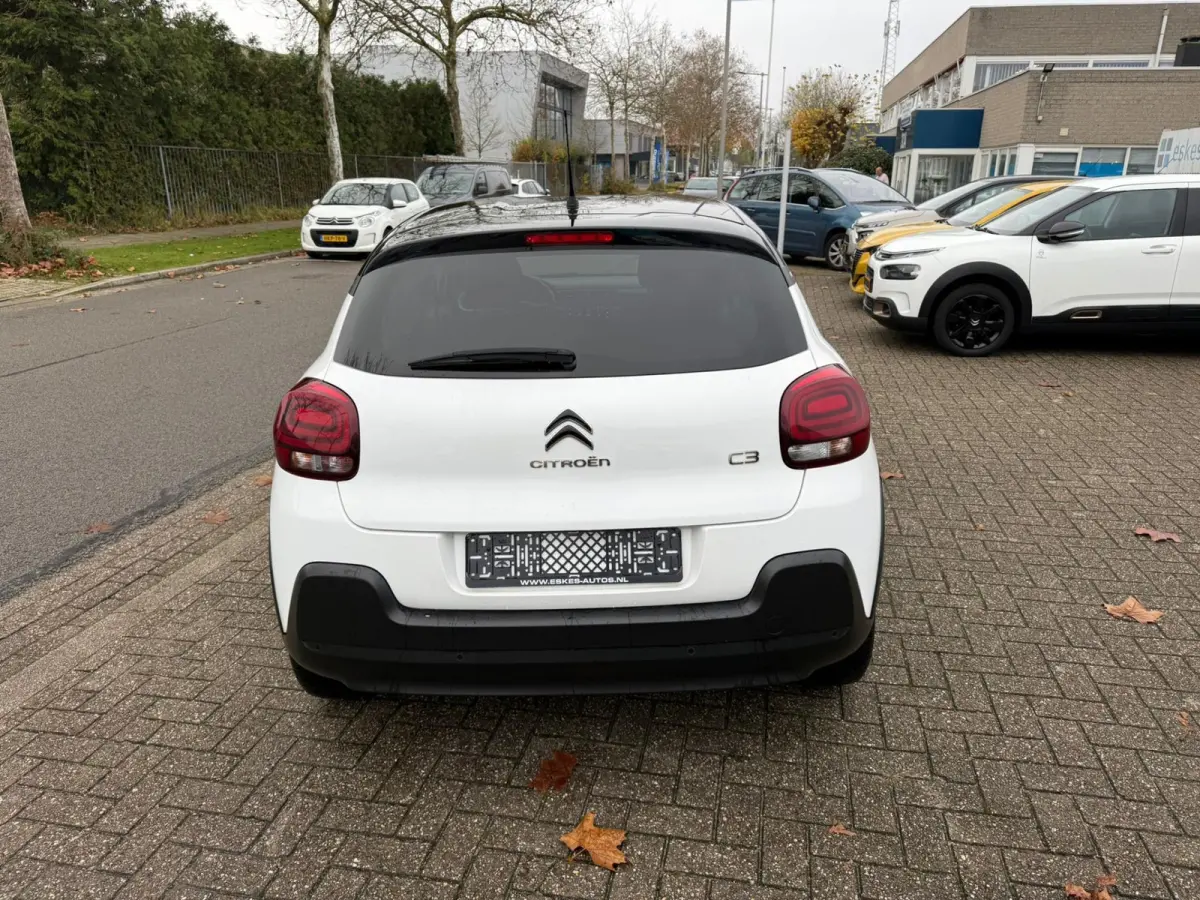 1.2 PureTech Feel, Facelift, Navi, Dealer auto
