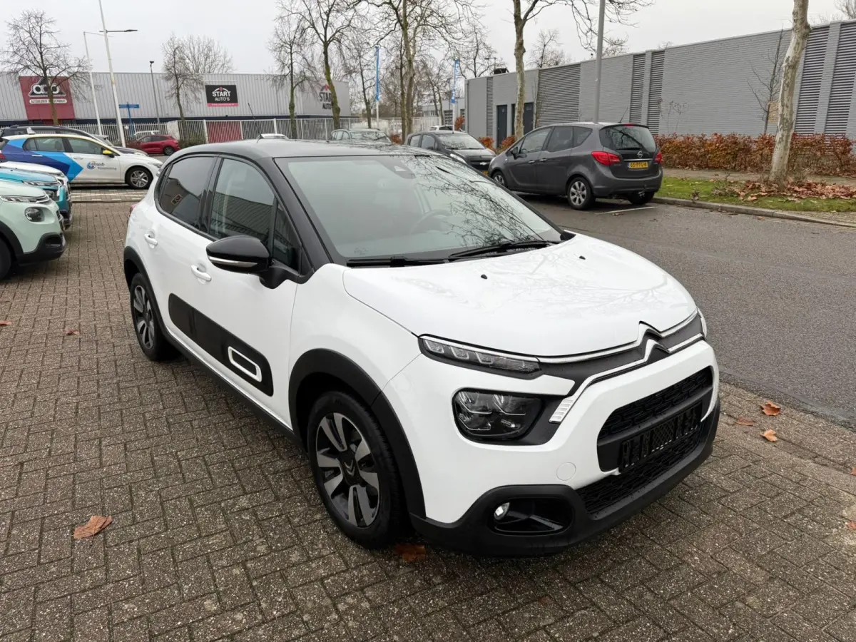 1.2 PureTech Feel, Facelift, Navi, Dealer auto