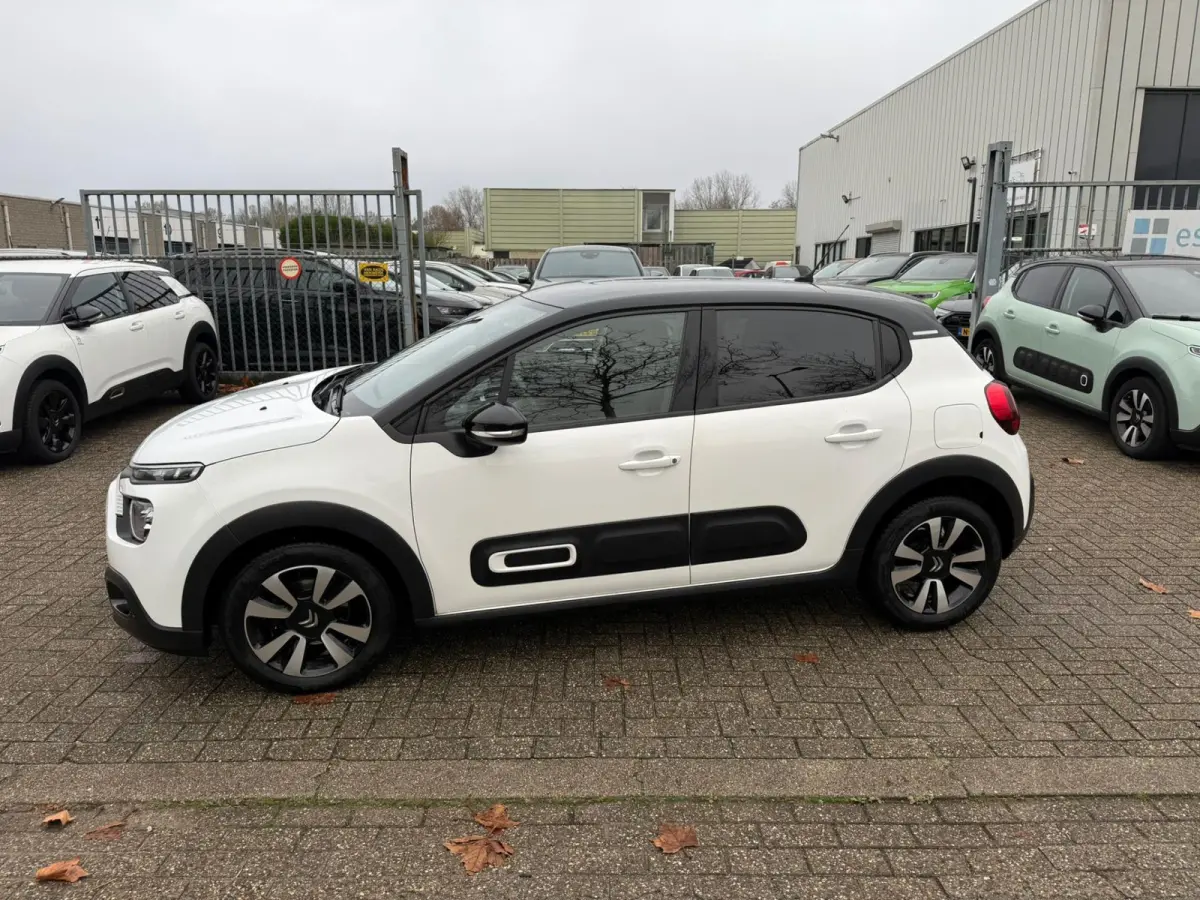 1.2 PureTech Feel, Facelift, Navi, Dealer auto