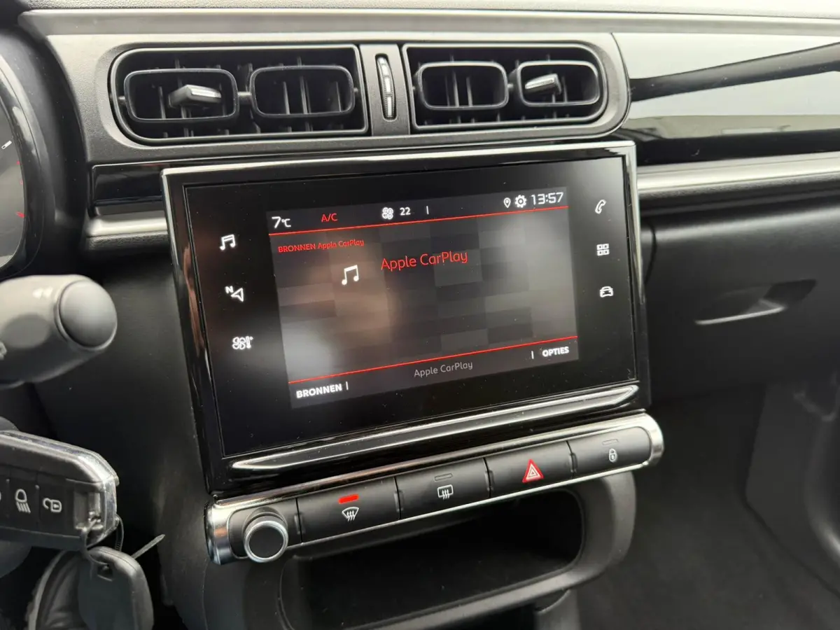 1.2 PureTech Feel, Facelift, Navi, Dealer auto