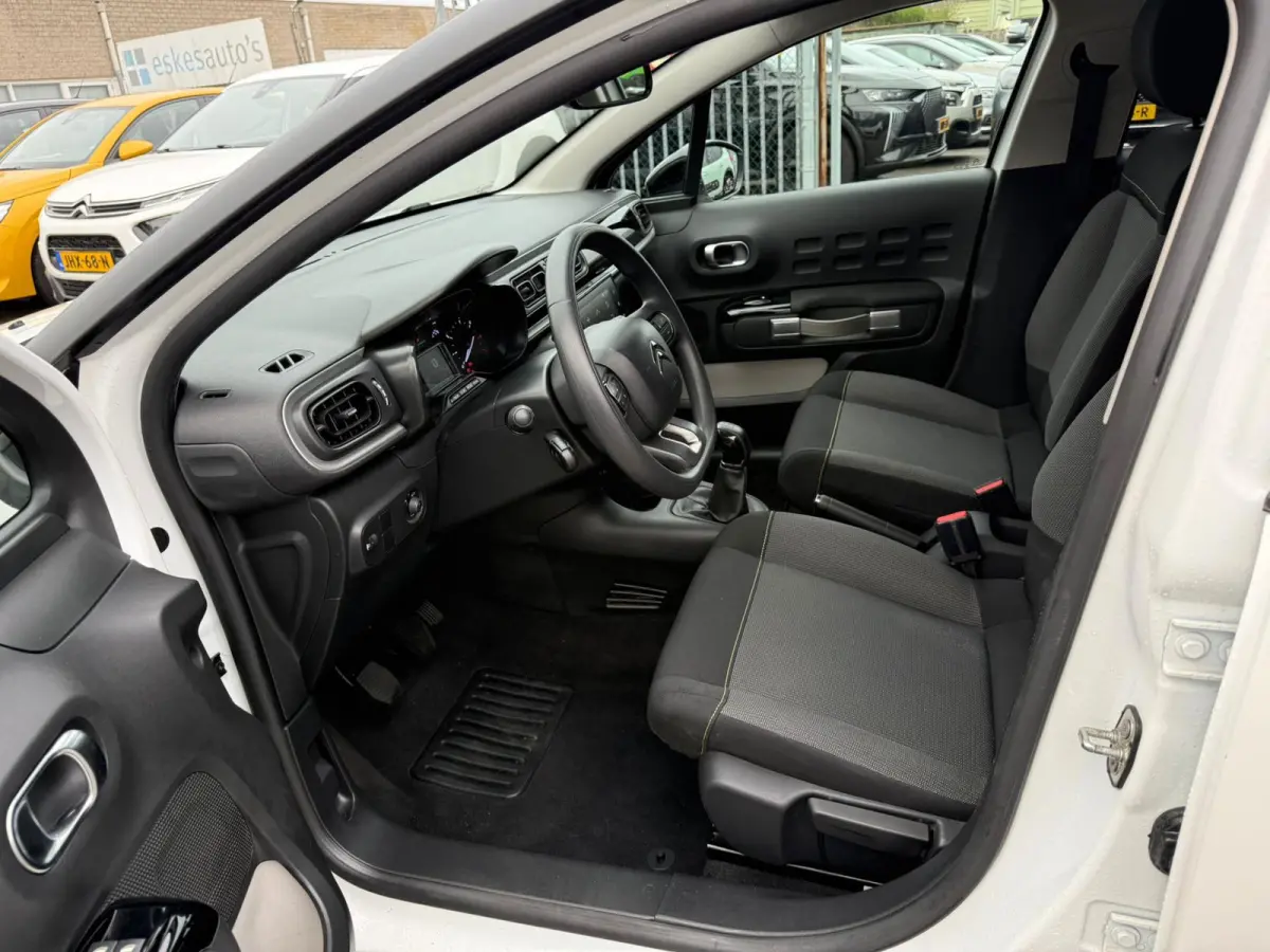 1.2 PureTech Feel, Facelift, Navi, Dealer auto
