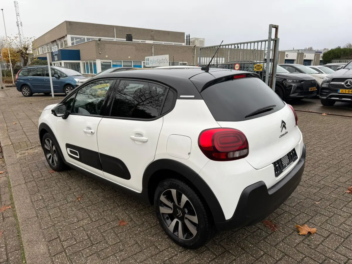 1.2 PureTech Feel, Facelift, Navi, Dealer auto