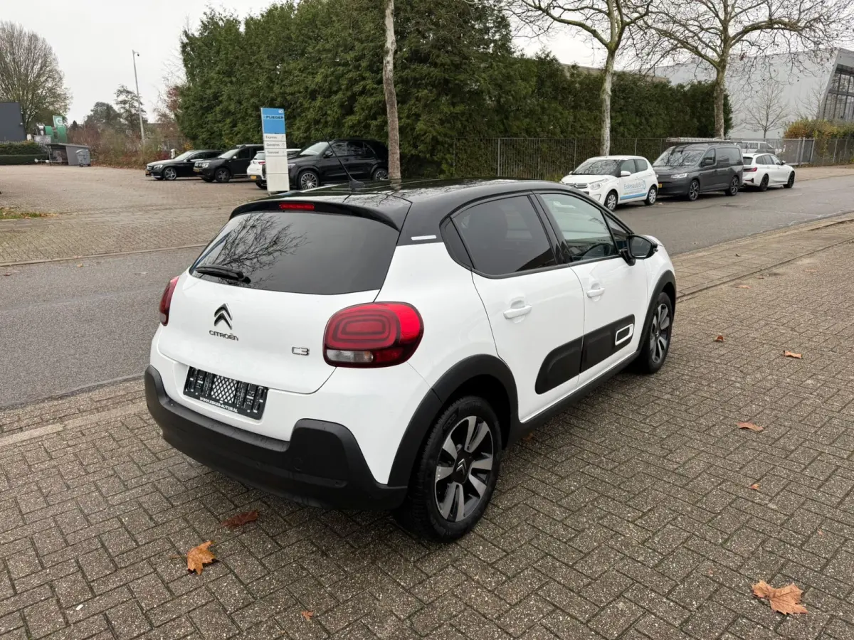 1.2 PureTech Feel, Facelift, Navi, Dealer auto