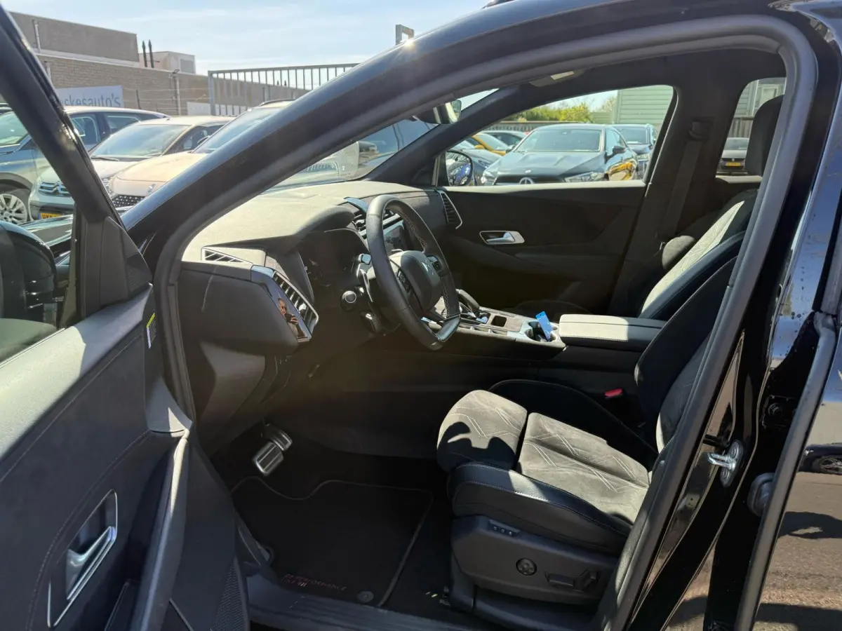 E-Tense 225 Performance Line, Navi, Dealer auto, Camera, Alcantara, Stoel verwarming, 1ste eigenaar