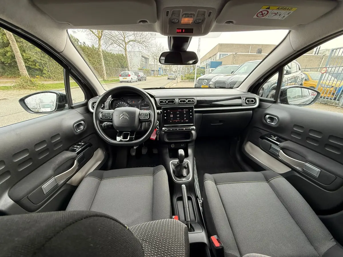 1.2 PureTech Feel, Facelift, Navi, Dealer auto